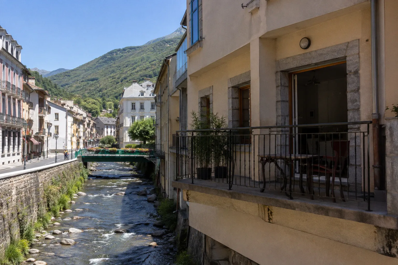 Location longue durée : l'intégration Hostfully et Furnished Finder pour les gestionnaires