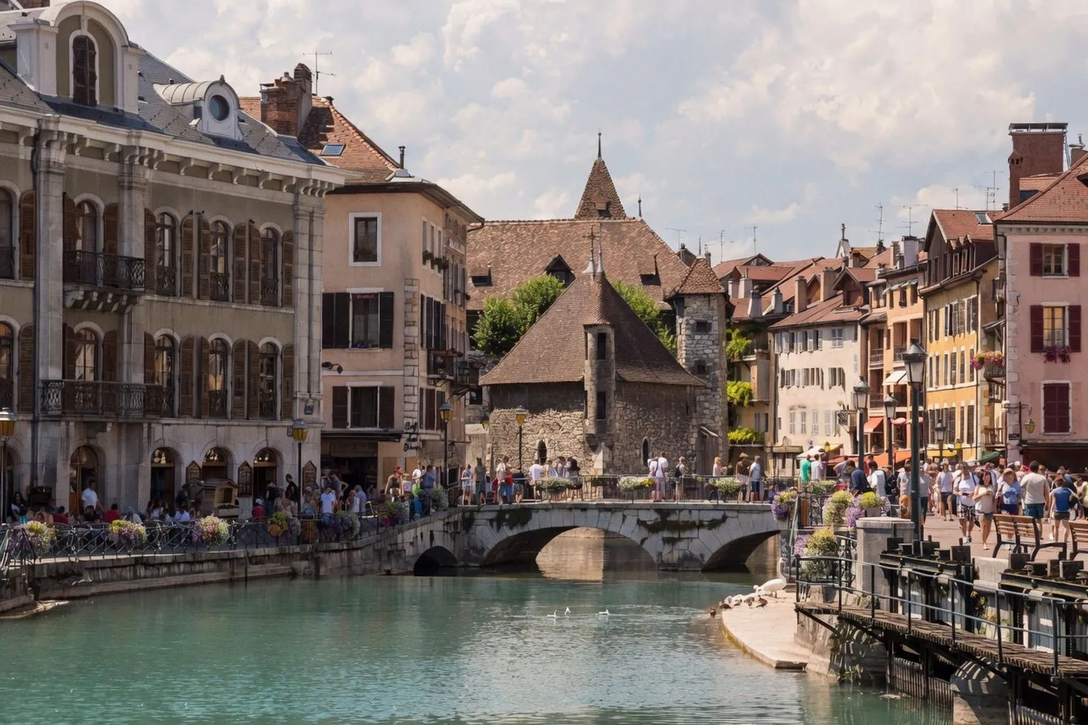 Locations saisonnières : pourquoi la réglementation locale prime sur les tendances nationales